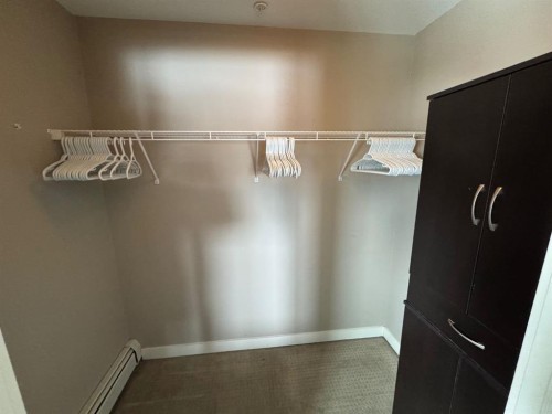 201-111 Denholm Gate, Fort Mcmurray, AB - Indoor