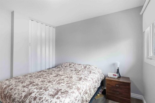 23 Clark Crescent, Fort Mcmurray, AB - Indoor Photo Showing Bedroom