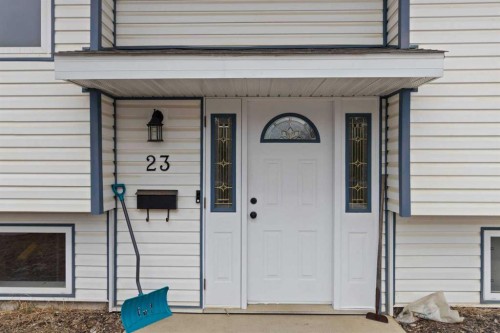 23 Clark Crescent, Fort Mcmurray, AB - Outdoor With Exterior