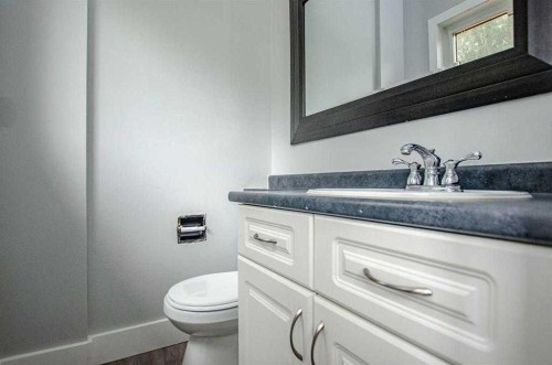 150 Leigh Crescent, Fort Mcmurray, AB - Indoor Photo Showing Bathroom