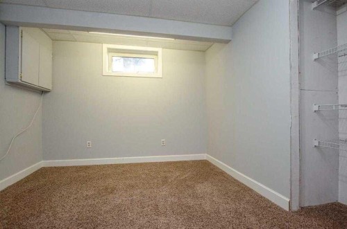 150 Leigh Crescent, Fort Mcmurray, AB - Indoor Photo Showing Other Room