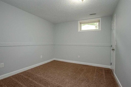 150 Leigh Crescent, Fort Mcmurray, AB - Indoor Photo Showing Other Room