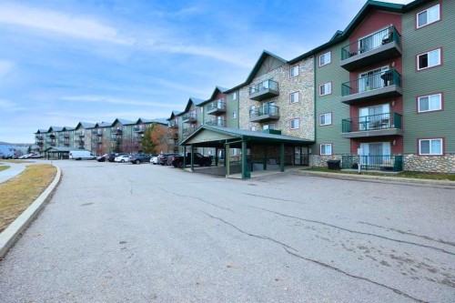 1411-200 Lougheed Drive, Fort Mcmurray, AB - Outdoor With Facade