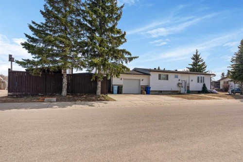 162 Caldwell Crescent, Fort Mcmurray, AB - Outdoor