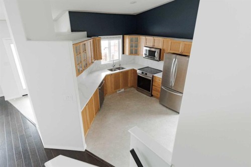 181 Waniandy Way, Fort Mcmurray, AB - Indoor Photo Showing Kitchen With Stainless Steel Kitchen