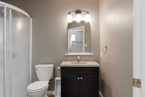 181 Waniandy Way, Fort Mcmurray, AB - Indoor Photo Showing Bathroom