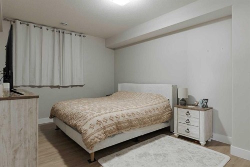 111 Killdeer Way, Fort Mcmurray, AB - Indoor Photo Showing Bedroom