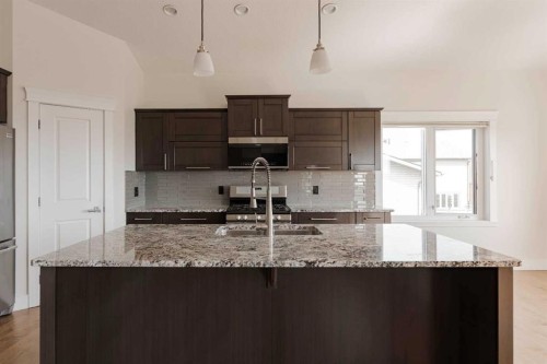 111 Killdeer Way, Fort Mcmurray, AB - Indoor Photo Showing Kitchen With Upgraded Kitchen