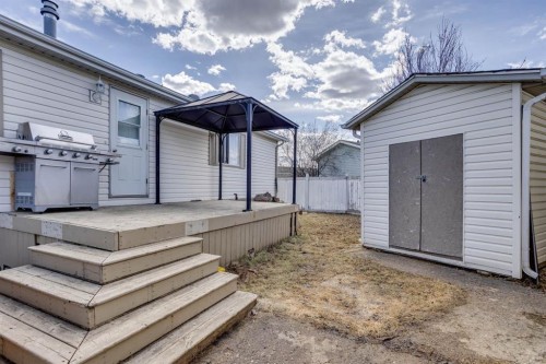 123 Hunter Place, Fort Mcmurray, AB - Outdoor With Exterior