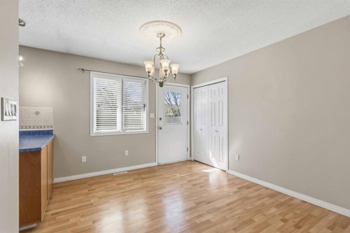 307 Cornwall Drive, Fort Mcmurray, AB - Indoor Photo Showing Other Room