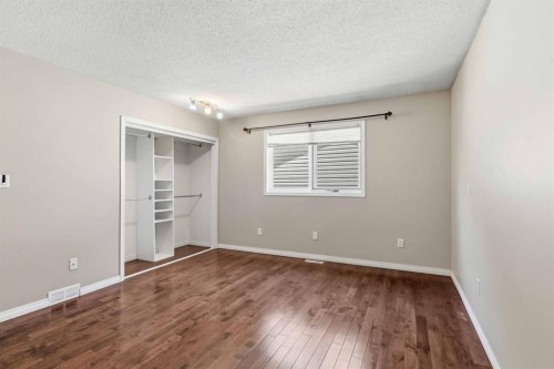 307 Cornwall Drive, Fort Mcmurray, AB - Indoor Photo Showing Other Room