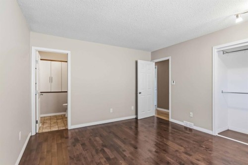 307 Cornwall Drive, Fort Mcmurray, AB - Indoor Photo Showing Other Room