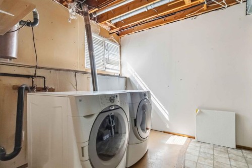 307 Cornwall Drive, Fort Mcmurray, AB - Indoor Photo Showing Laundry Room