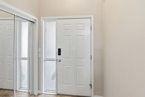 307 Cornwall Drive, Fort Mcmurray, AB - Indoor Photo Showing Other Room