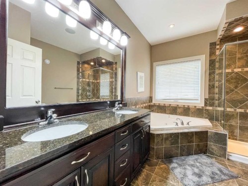 260 Killdeer Way, Fort Mcmurray, AB - Indoor Photo Showing Bathroom