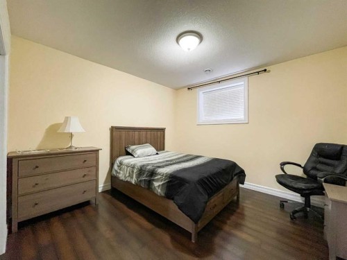 260 Killdeer Way, Fort Mcmurray, AB - Indoor Photo Showing Bedroom