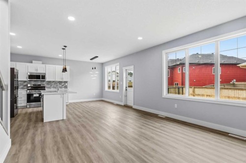 339 Killdeer Way, Fort Mcmurray, AB - Indoor Photo Showing Kitchen