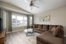 150 Pacific Crescent, Fort Mcmurray, AB  - Indoor Photo Showing Living Room 