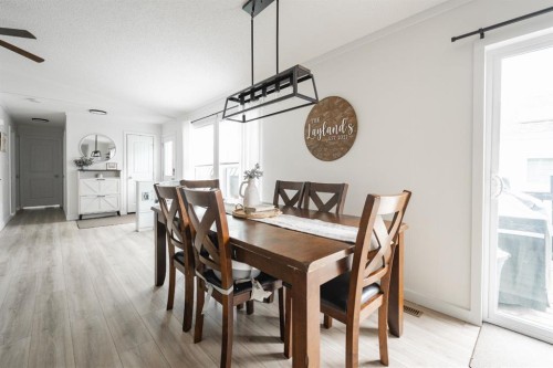 280 Caouette Crescent, Fort Mcmurray, AB - Indoor Photo Showing Dining Room