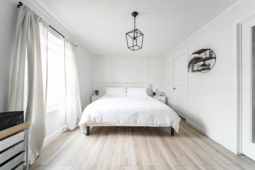 280 Caouette Crescent, Fort Mcmurray, AB - Indoor Photo Showing Bedroom