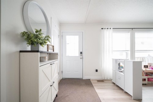 280 Caouette Crescent, Fort Mcmurray, AB - Indoor Photo Showing Other Room