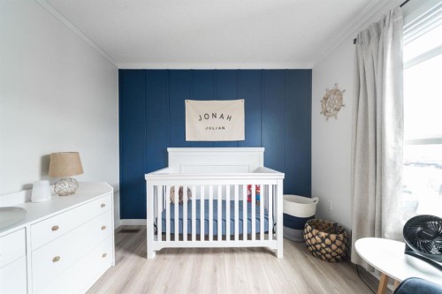 280 Caouette Crescent, Fort Mcmurray, AB - Indoor Photo Showing Bedroom