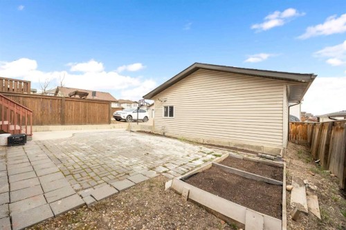225 Sparrow Hawk Drive, Fort Mcmurray, AB - Outdoor With Exterior
