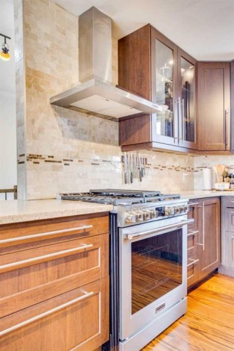 341 Bird Crescent, Fort Mcmurray, AB - Indoor Photo Showing Kitchen