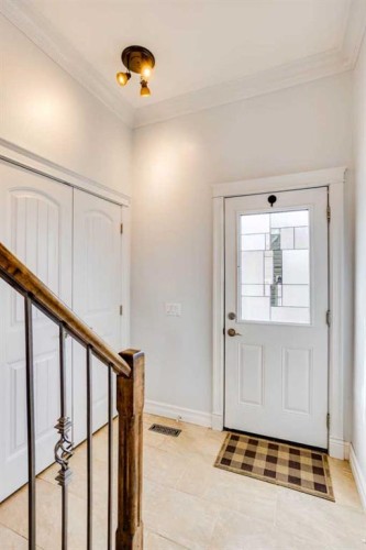 341 Bird Crescent, Fort Mcmurray, AB - Indoor Photo Showing Other Room