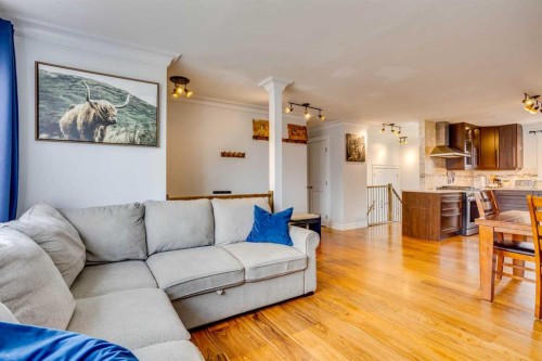 341 Bird Crescent, Fort Mcmurray, AB - Indoor Photo Showing Living Room
