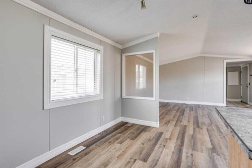 252 Grandview Crescent, Fort Mcmurray, AB - Indoor Photo Showing Other Room