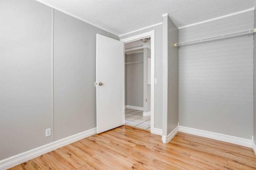 252 Grandview Crescent, Fort Mcmurray, AB - Indoor Photo Showing Other Room