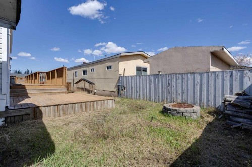 252 Grandview Crescent, Fort Mcmurray, AB - Outdoor With Exterior