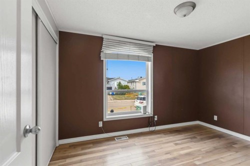192 Mitchell Drive, Fort Mcmurray, AB - Indoor Photo Showing Other Room