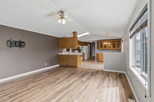 192 Mitchell Drive, Fort Mcmurray, AB - Indoor Photo Showing Kitchen