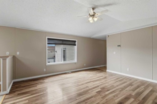 192 Mitchell Drive, Fort Mcmurray, AB - Indoor Photo Showing Other Room