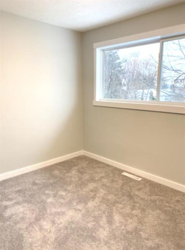 10301 101B Avenue, Lac La Biche, AB - Indoor Photo Showing Other Room