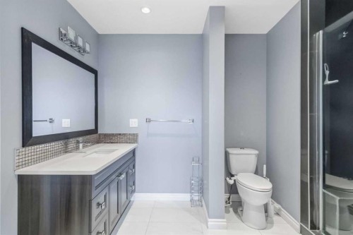 233 Gladstone Bay, Fort Mcmurray, AB - Indoor Photo Showing Bathroom