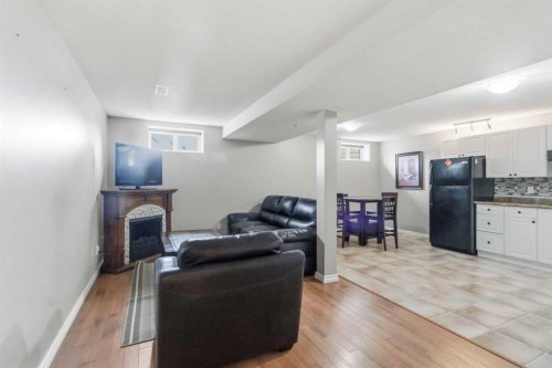 233 Gladstone Bay, Fort Mcmurray, AB - Indoor With Fireplace