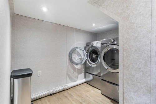 233 Gladstone Bay, Fort Mcmurray, AB - Indoor Photo Showing Laundry Room