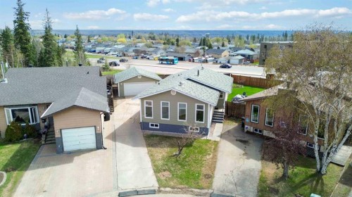 233 Gladstone Bay, Fort Mcmurray, AB - Outdoor