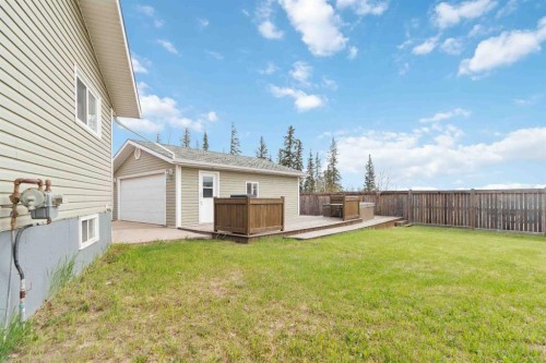 233 Gladstone Bay, Fort Mcmurray, AB - Outdoor