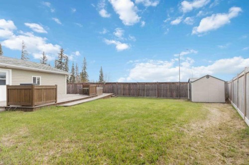 233 Gladstone Bay, Fort Mcmurray, AB - Outdoor