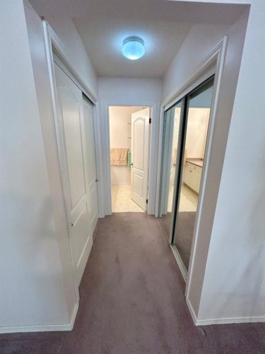 207-9028 Alberta Avenue, Lac La Biche, AB - Indoor Photo Showing Other Room