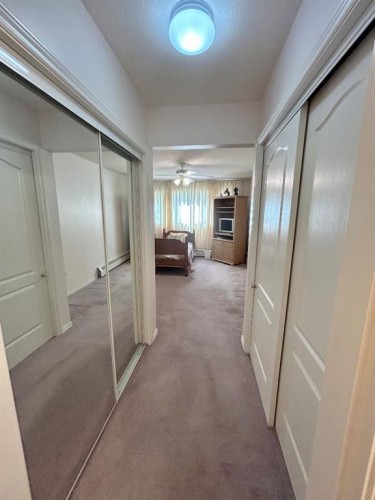 207-9028 Alberta Avenue, Lac La Biche, AB - Indoor Photo Showing Other Room