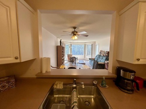 207-9028 Alberta Avenue, Lac La Biche, AB - Indoor Photo Showing Kitchen