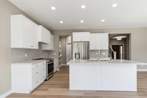 241 Warren Way, Fort Mcmurray, AB - Indoor Photo Showing Kitchen With Upgraded Kitchen