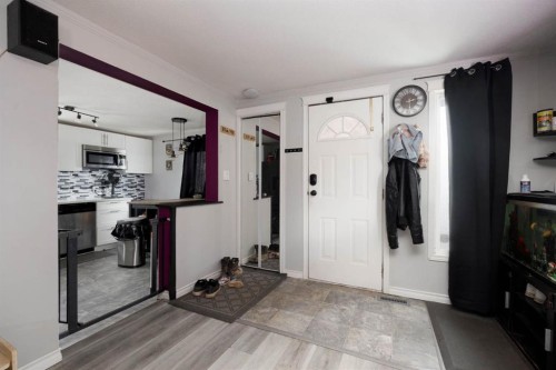 236 Grenfell Crescent, Fort Mcmurray, AB - Indoor Photo Showing Other Room
