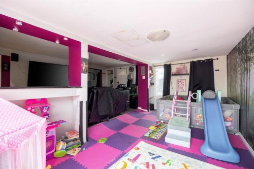 236 Grenfell Crescent, Fort Mcmurray, AB - Indoor Photo Showing Other Room
