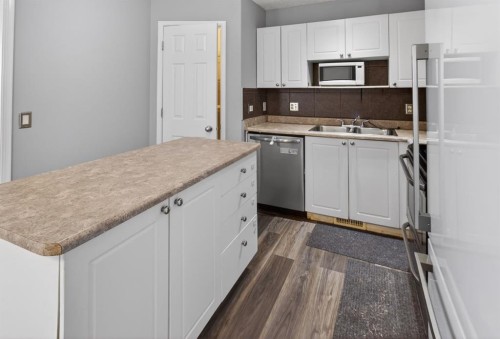 108 Kodiak Crescent, Fort Mcmurray, AB - Indoor Photo Showing Kitchen With Double Sink